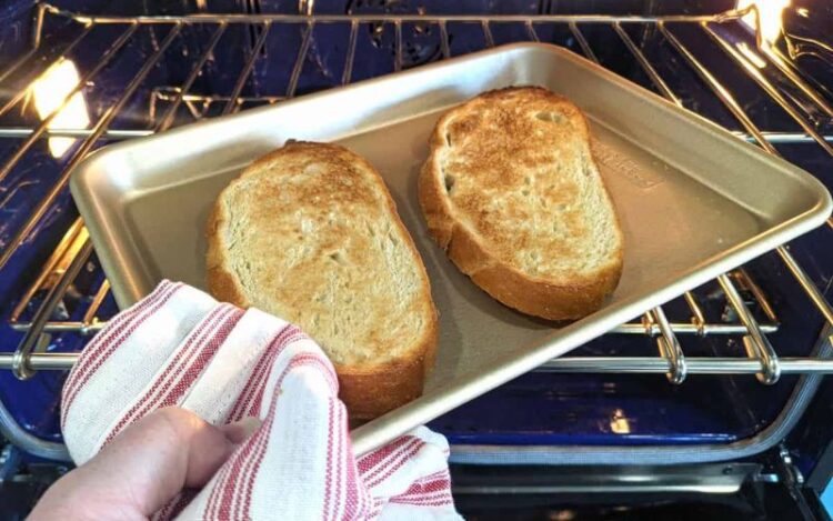 How Long To Toast Bread In Oven